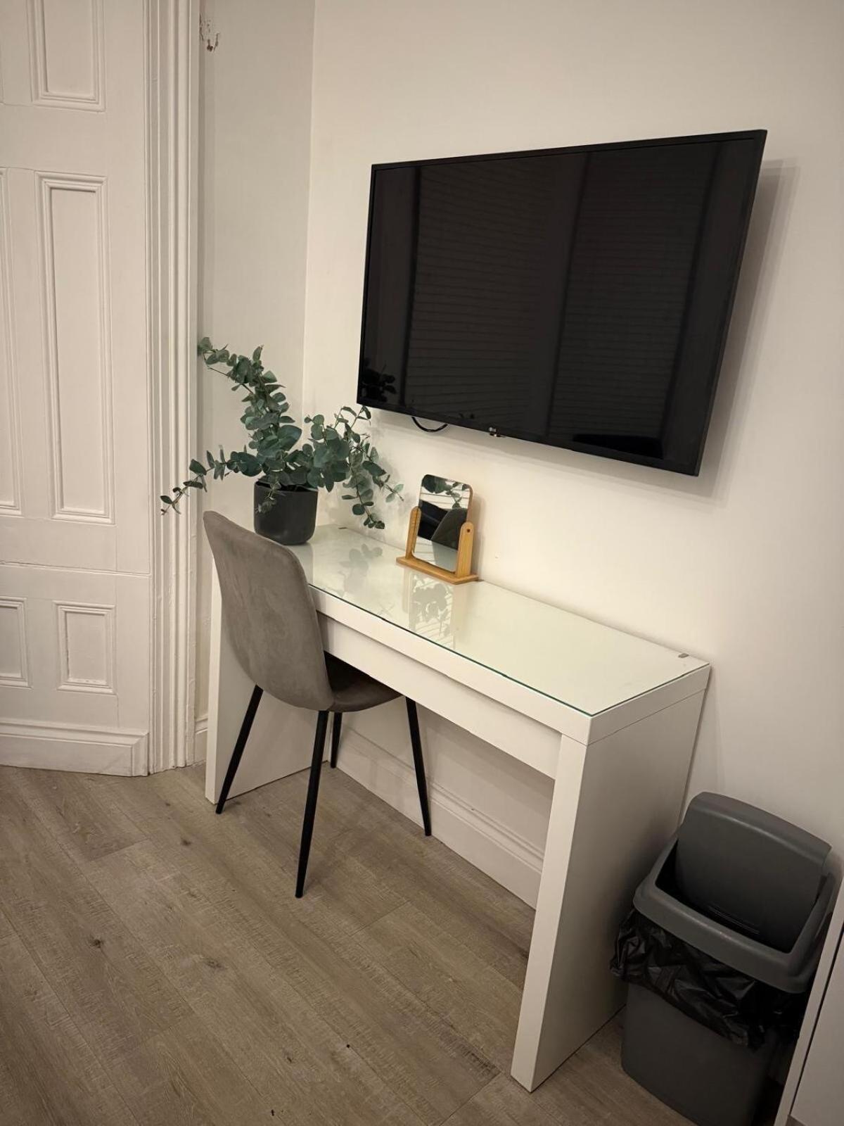 Seaside Studio Apartment ويستون سوبر مير المظهر الخارجي الصورة