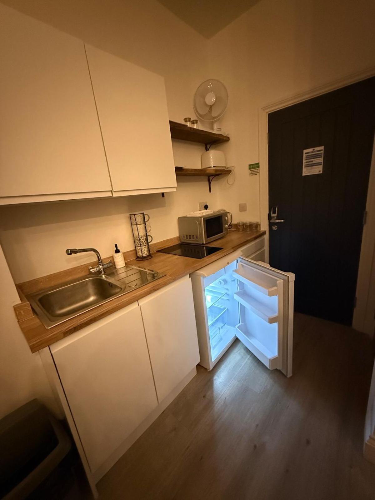 Seaside Studio Apartment ويستون سوبر مير المظهر الخارجي الصورة